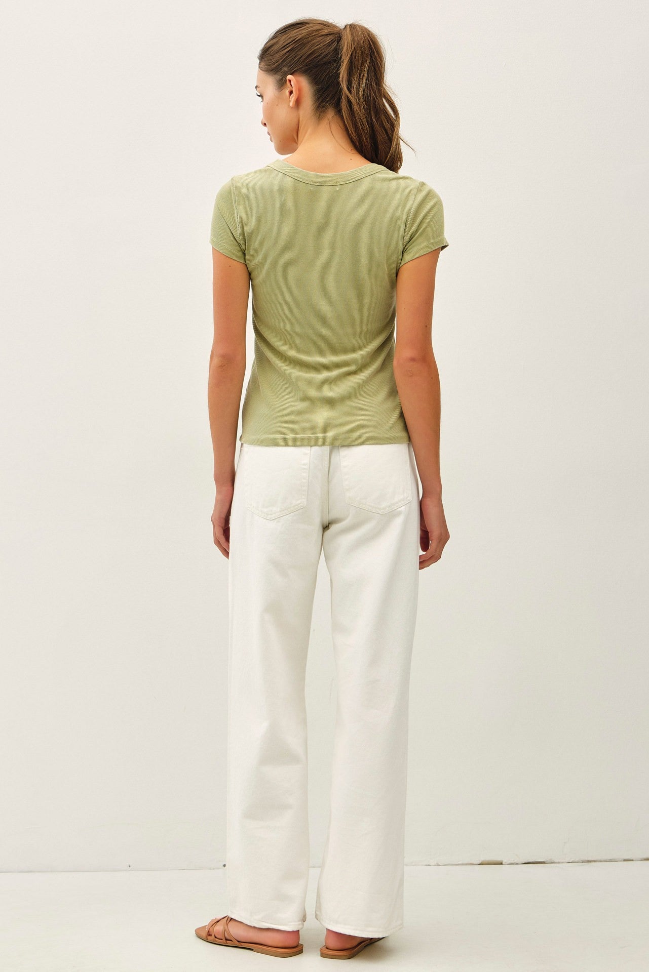 Wren Scoop Neck Baby Tee
