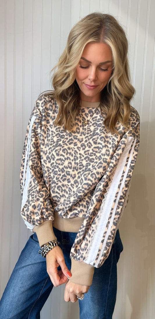 Ellie Leopard Sweatshirt
