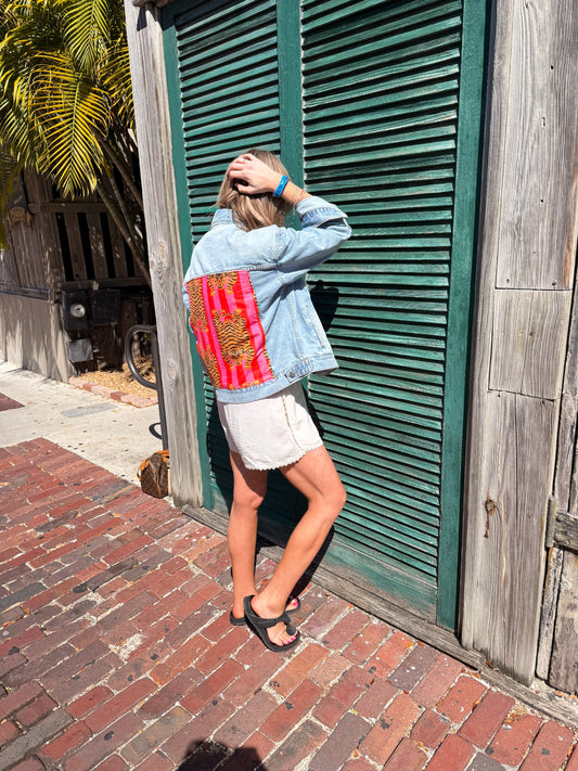 Wild in Style Boyfriend Jean Jacket – Women’s Light Wash Denim Jacket with Tiger Print Statement Back