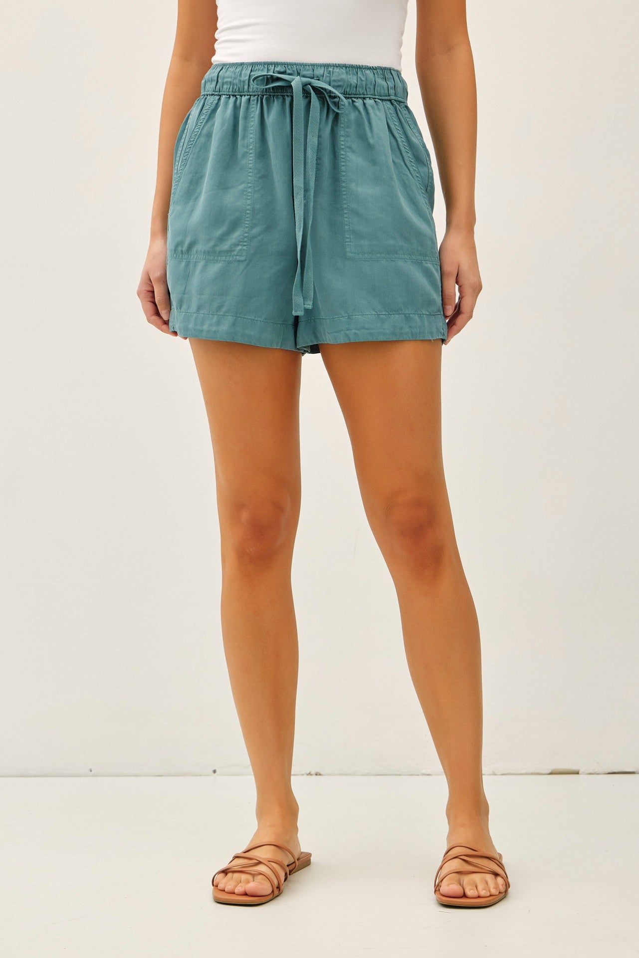 Mila Tencel Shorts