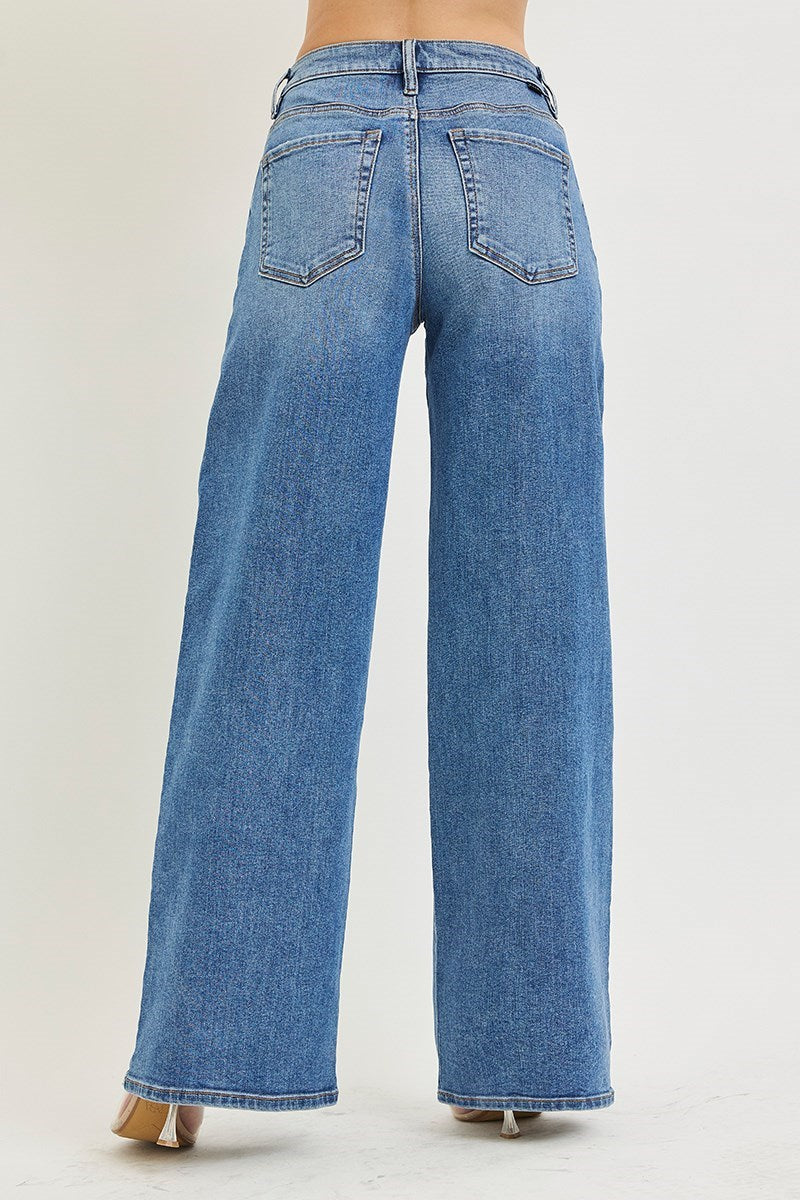 Risen Josslyn Wide Leg Jean in Medium Wash — slouchy wide leg denim from Thread & Clover boutique