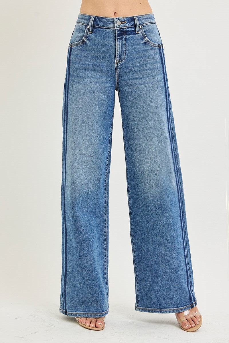 Risen Josslyn Wide Leg Jean in Medium Wash — slouchy wide leg denim from Thread & Clover boutique