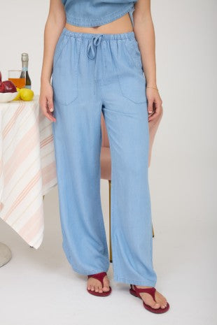 Soft in Chambray Wide Leg Pant